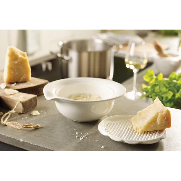Villeroy and Boch Pasta Passion bowl and cheese grater